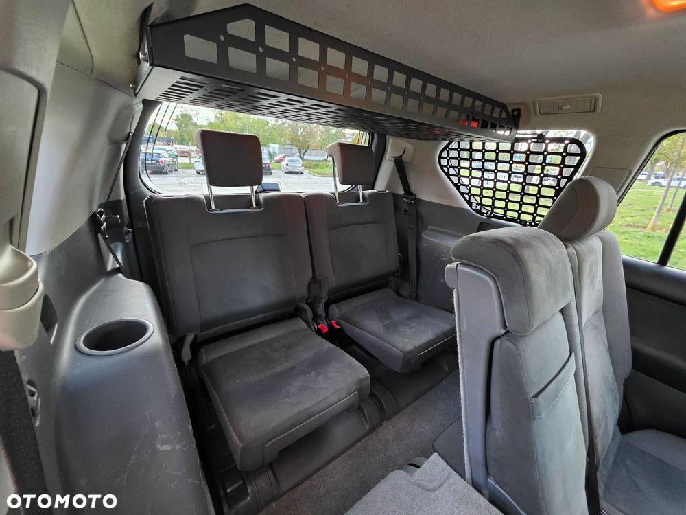 Toyota Land Cruiser LC 3.0 D-4D Sol (lea) 7os - 33