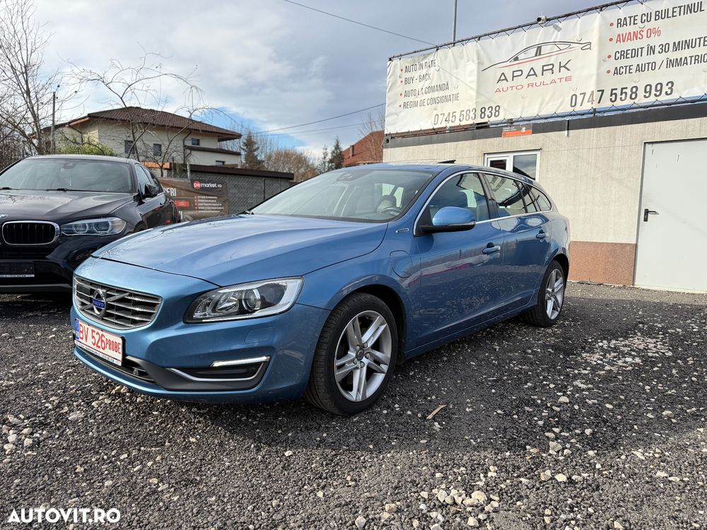 Volvo V60 D6 Plug-In-Hybrid AWD Geartronic Momentum