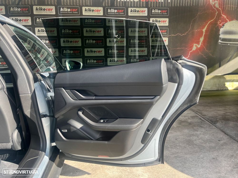 Porsche Taycan Standard - 52