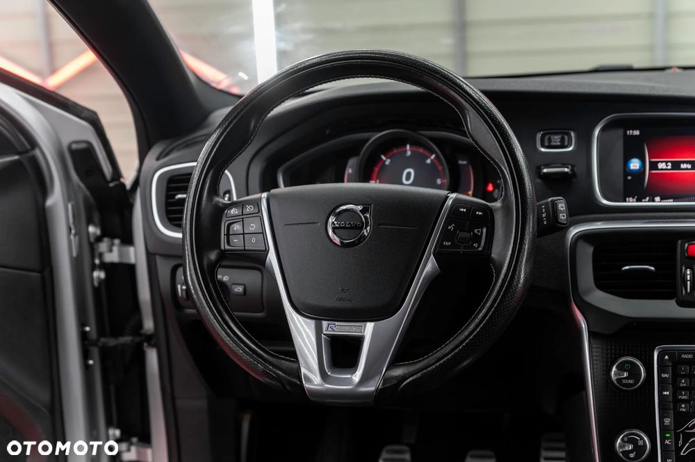 Volvo V40 D2 RDesign - 22