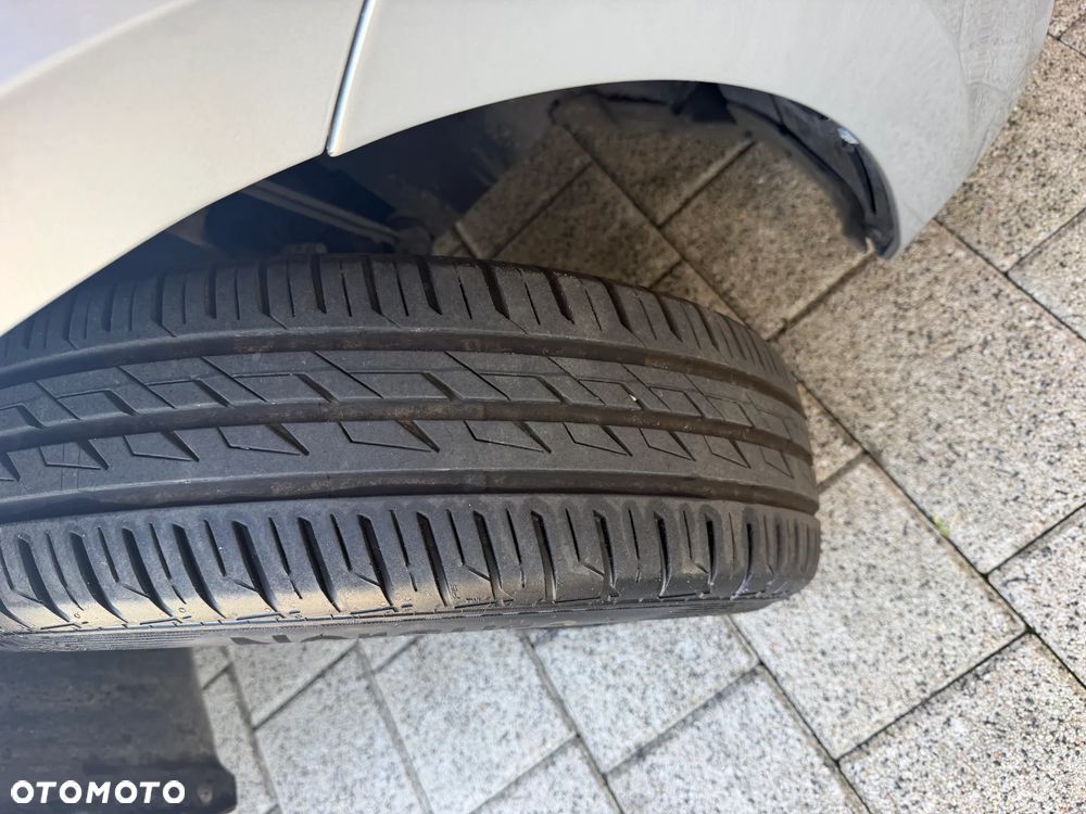 Volkswagen Polo - 12