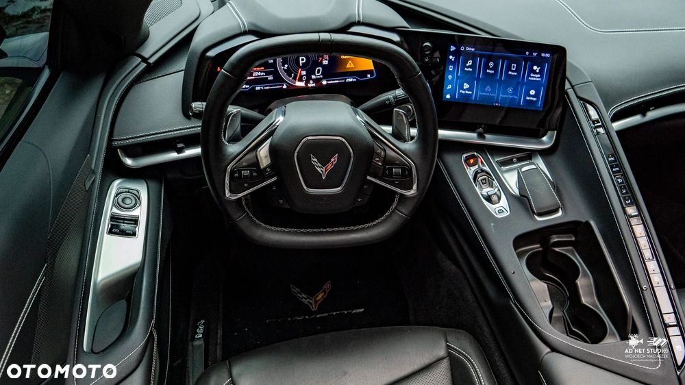 Chevrolet Corvette - 24