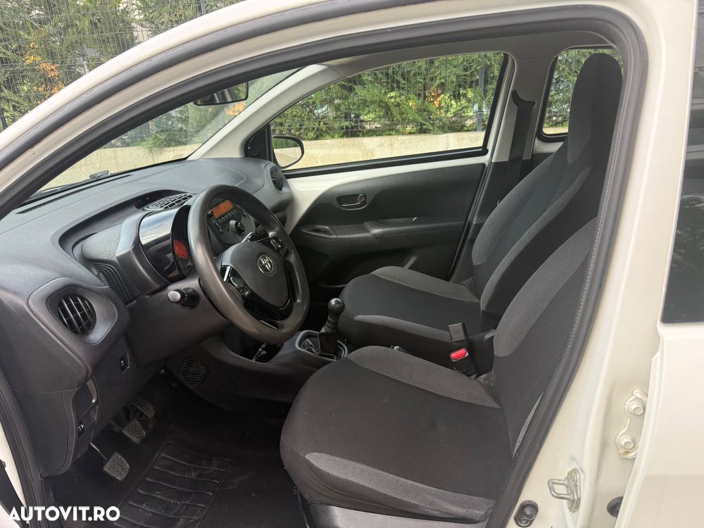 Toyota Aygo 1.0 VVY-I 5 usi X - 11