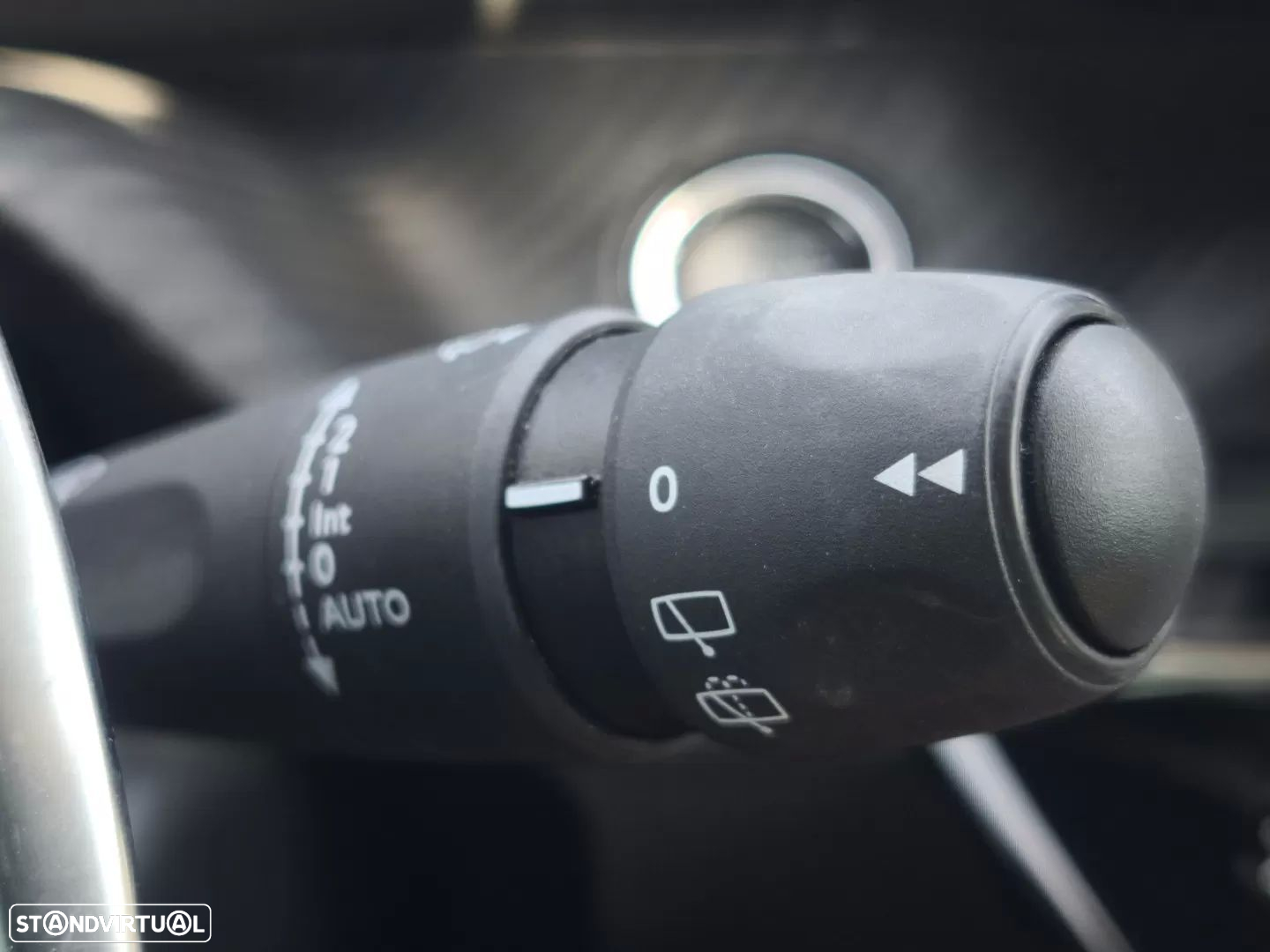Peugeot 2008 PureTech 130 EAT8 Allure - 19