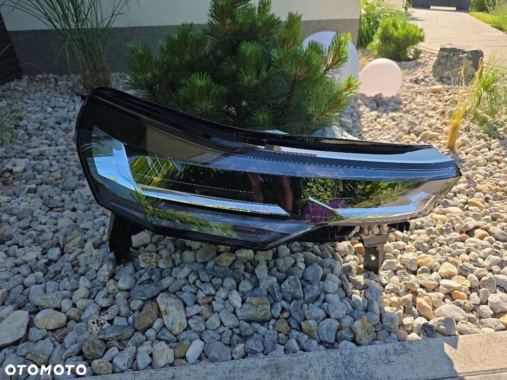 RENAULT CAPTUR 2 LIFT ASX Lampa prawa Kompletna Full Led 260107674R Chrom - 6