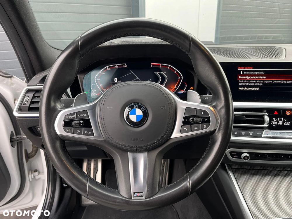 BMW Seria 3 330d M Sport sport - 11