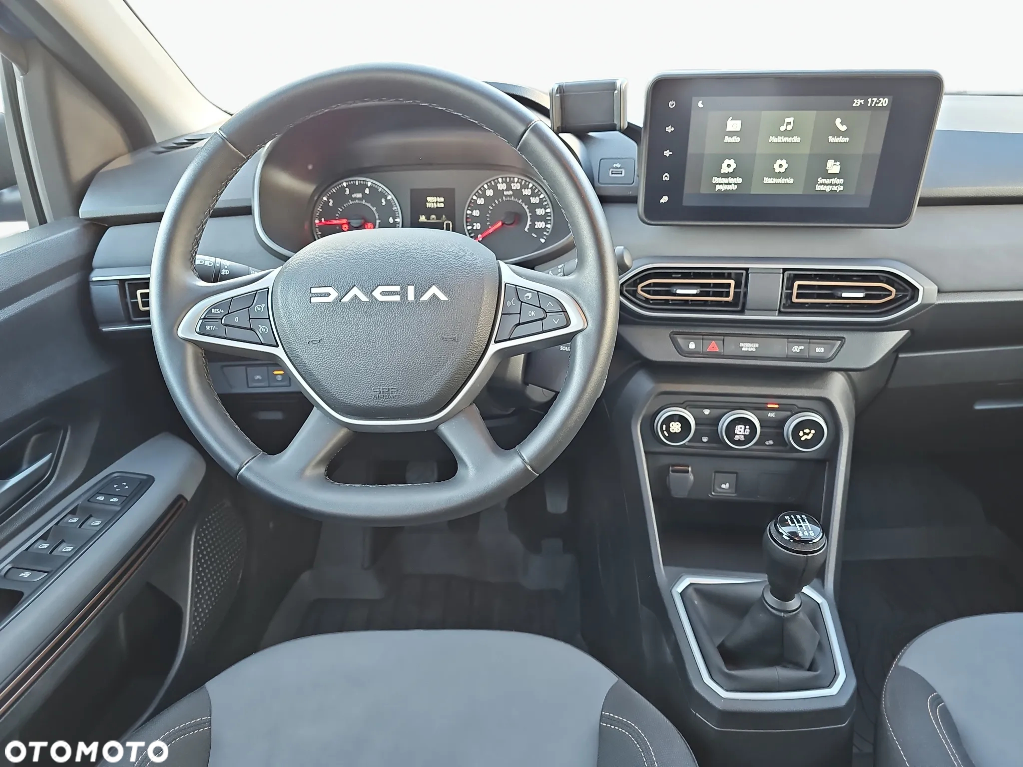 Dacia Sandero - 16