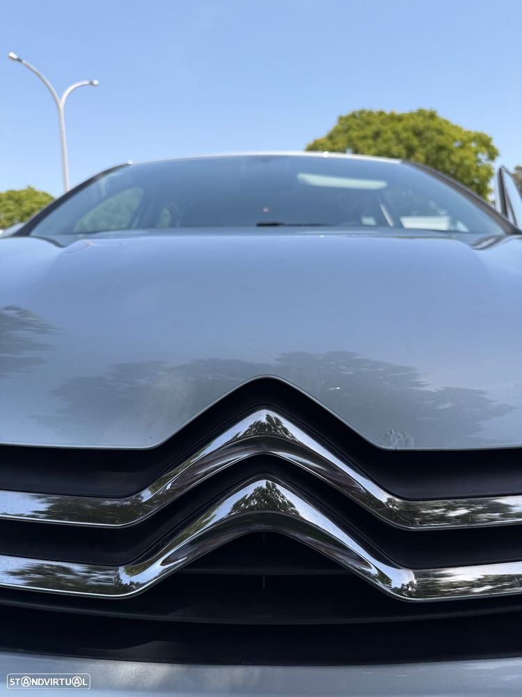 Citroën C4 1.6 HDi SX - 16