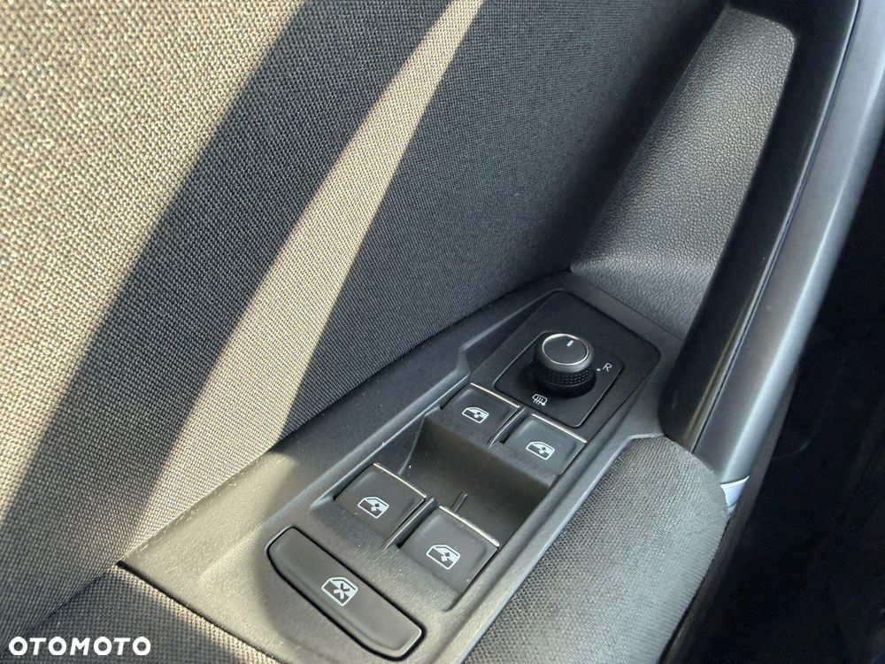 Volkswagen Tiguan - 24