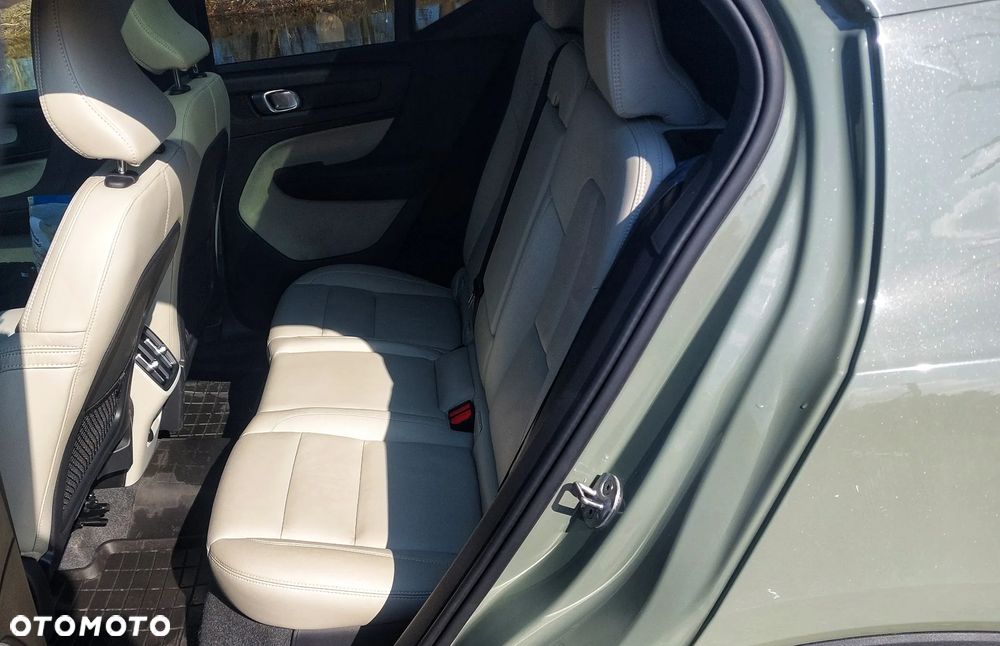 Volvo XC 40 B5 AWD Ultimate Dark - 10