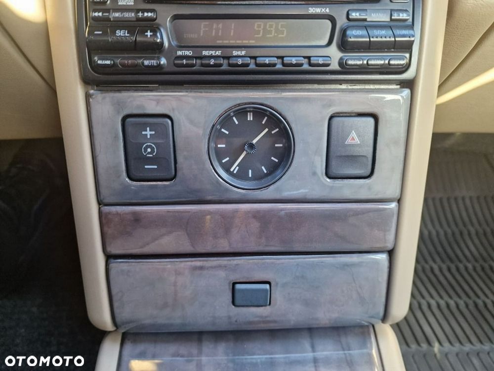 Rover 827 - 17