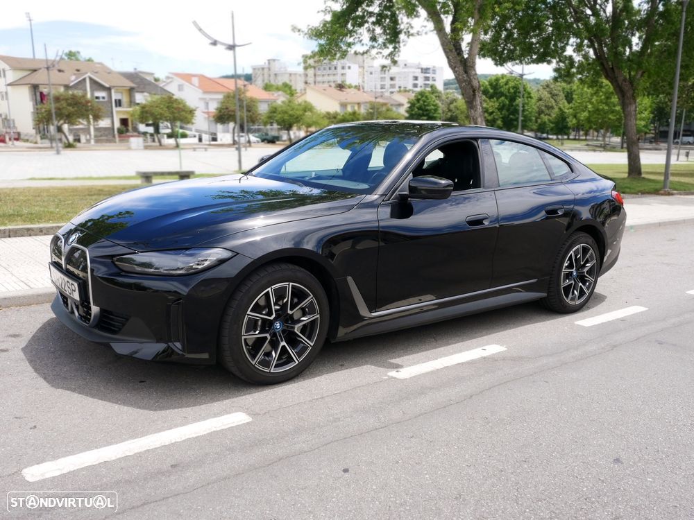 BMW i4 - 4
