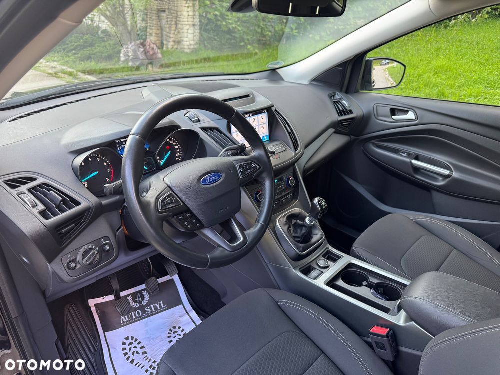 Ford Kuga 1.5 EcoBoost 2x4 Titanium - 29
