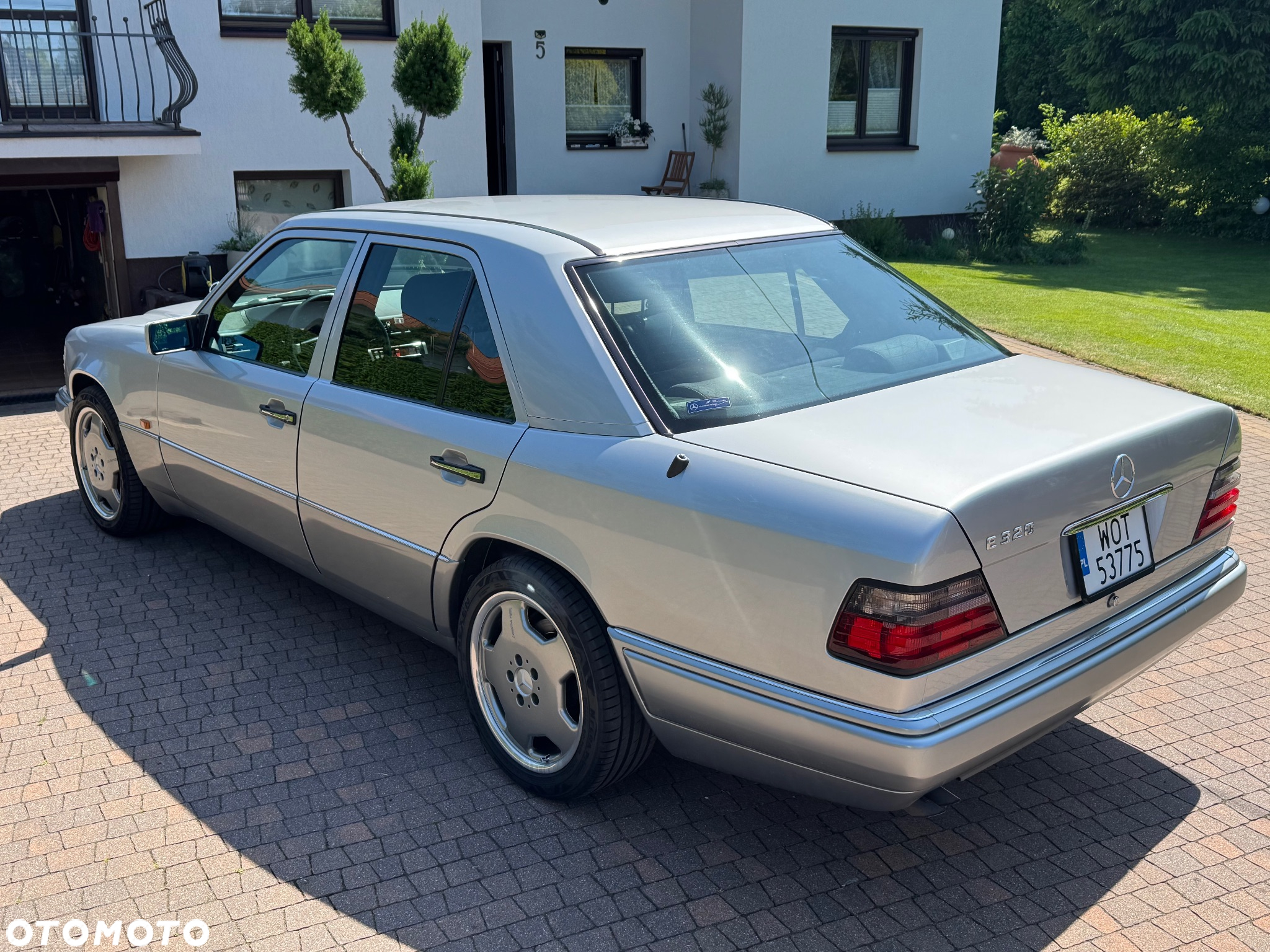 Mercedes-Benz Klasa E - 4