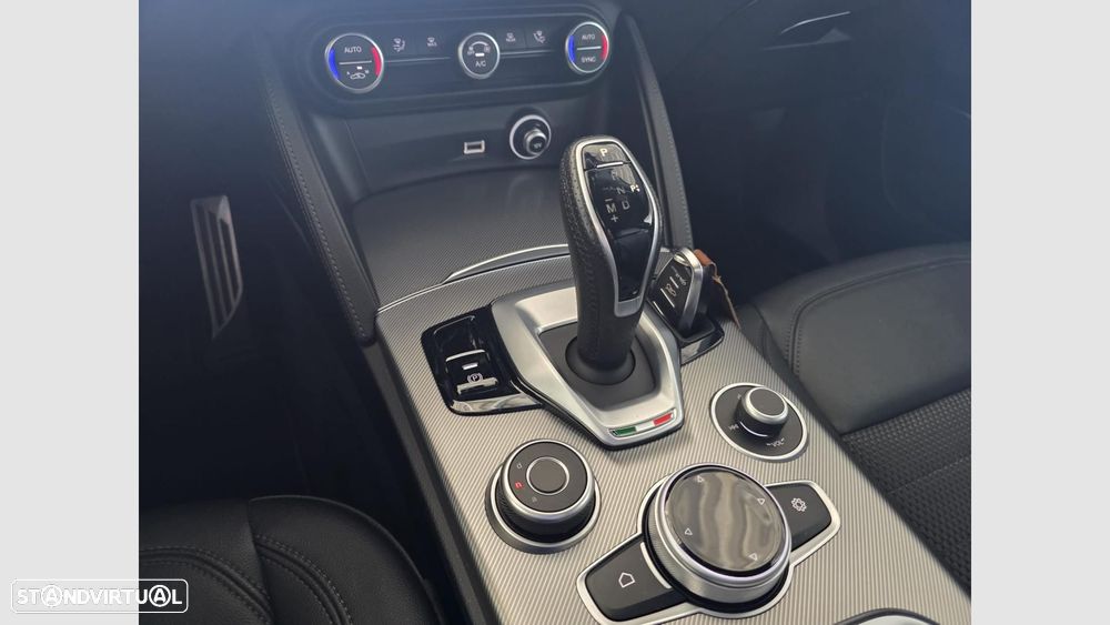 Alfa Romeo Stelvio 2.2 D Sprint Q4 AT8 - 23