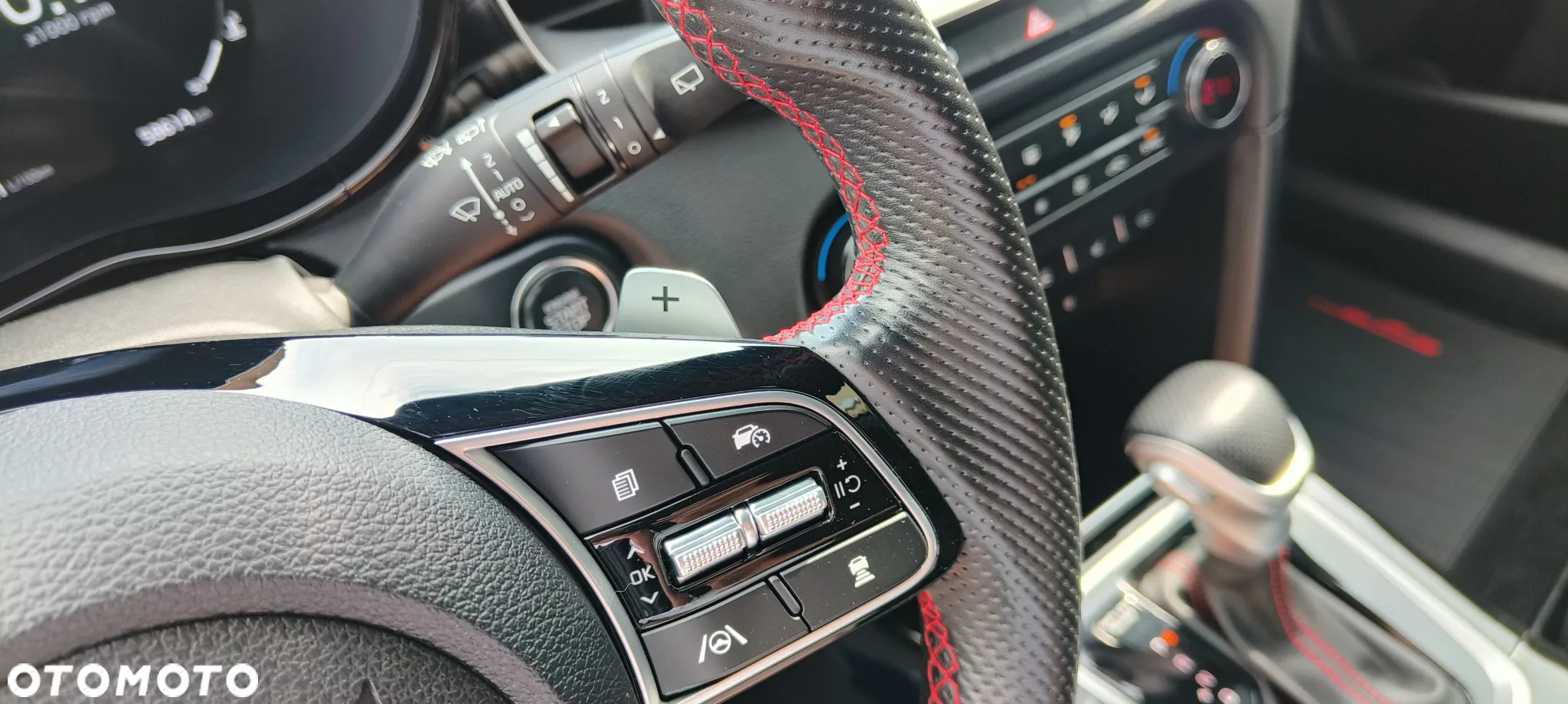 Kia ProCeed 1.6 T-GDI GT DCT - 17
