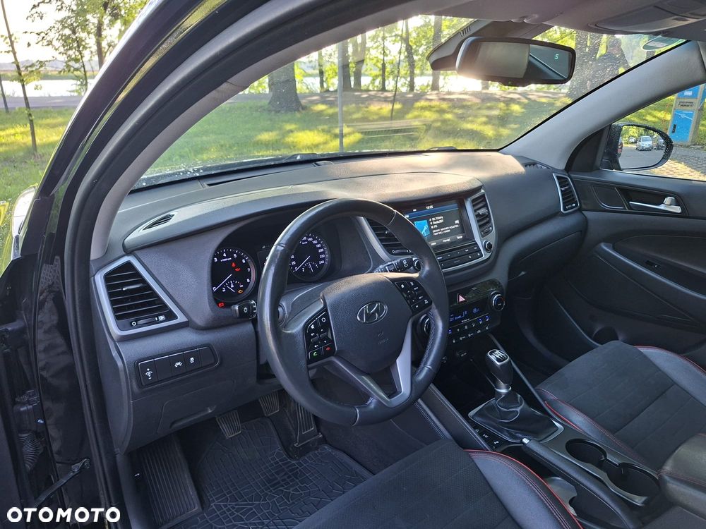 Hyundai Tucson 1.6 Turbo 4WD Intro Edition - 36