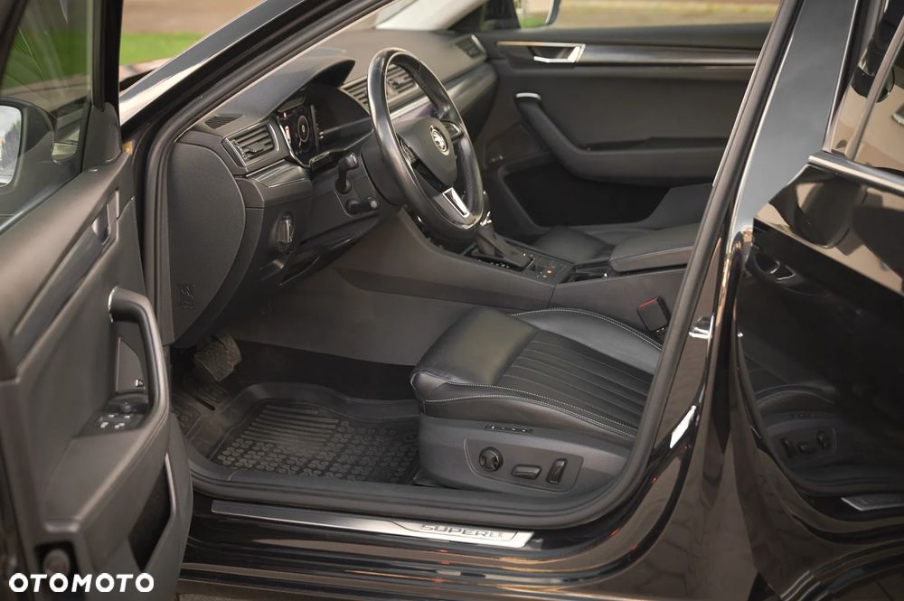 Skoda Superb 2.0 TDI DSG Style - 21