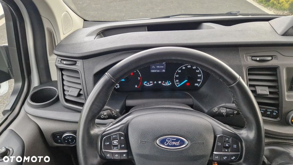 Ford TRANSIT CUSTOM - 16