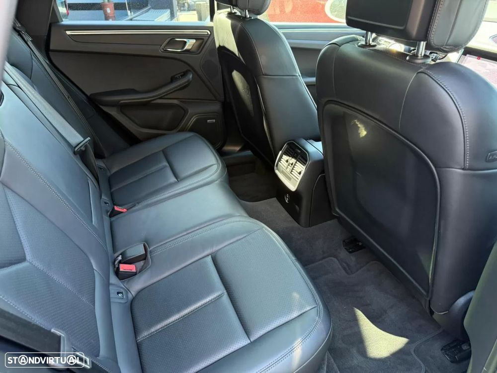 Porsche Macan Standard - 17