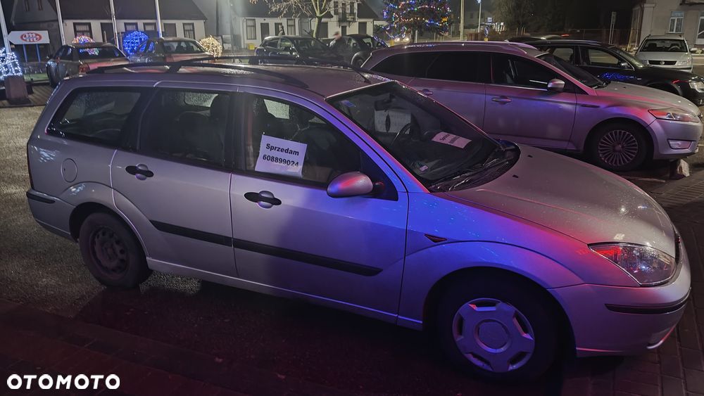 Ford Focus 1.6 Futura - 2