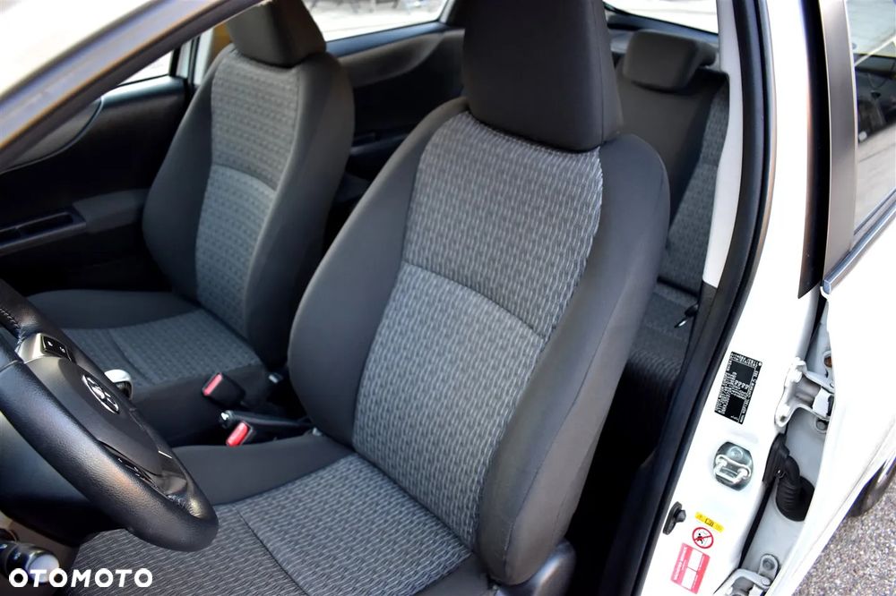 Toyota Yaris 1.33 Business Edition - 14