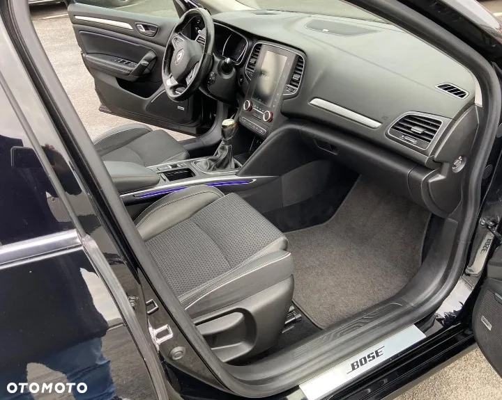 Renault Megane ENERGY TCe 130 BOSE EDITION - 7