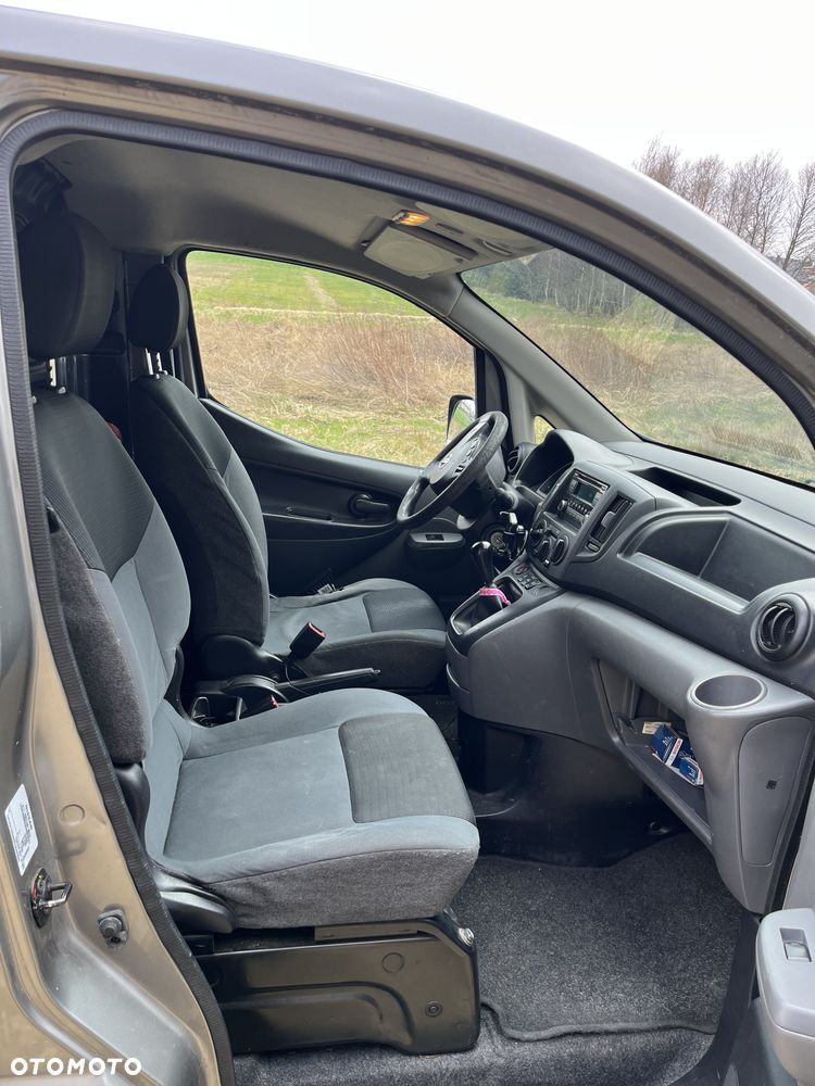 Nissan NV200 - 11