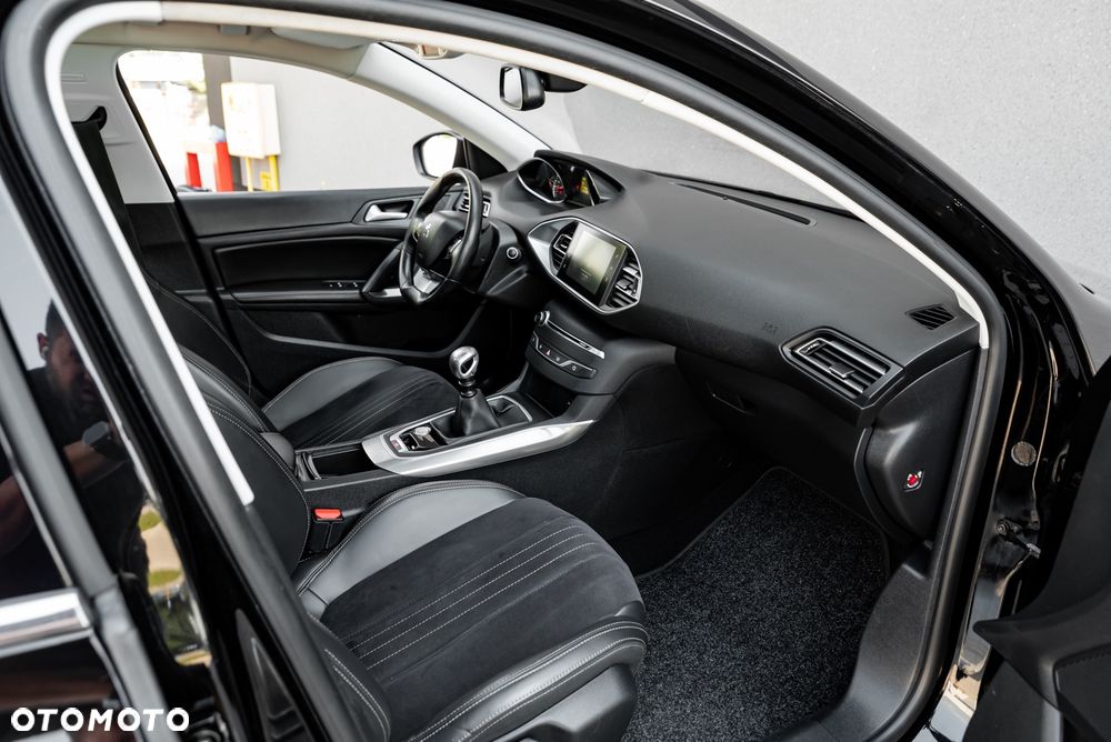 Peugeot 308 HDi FAP 150 Allure - 22