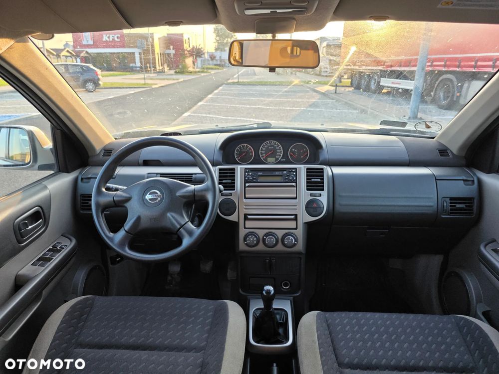 Nissan X-Trail 2.0 Sport + - 7