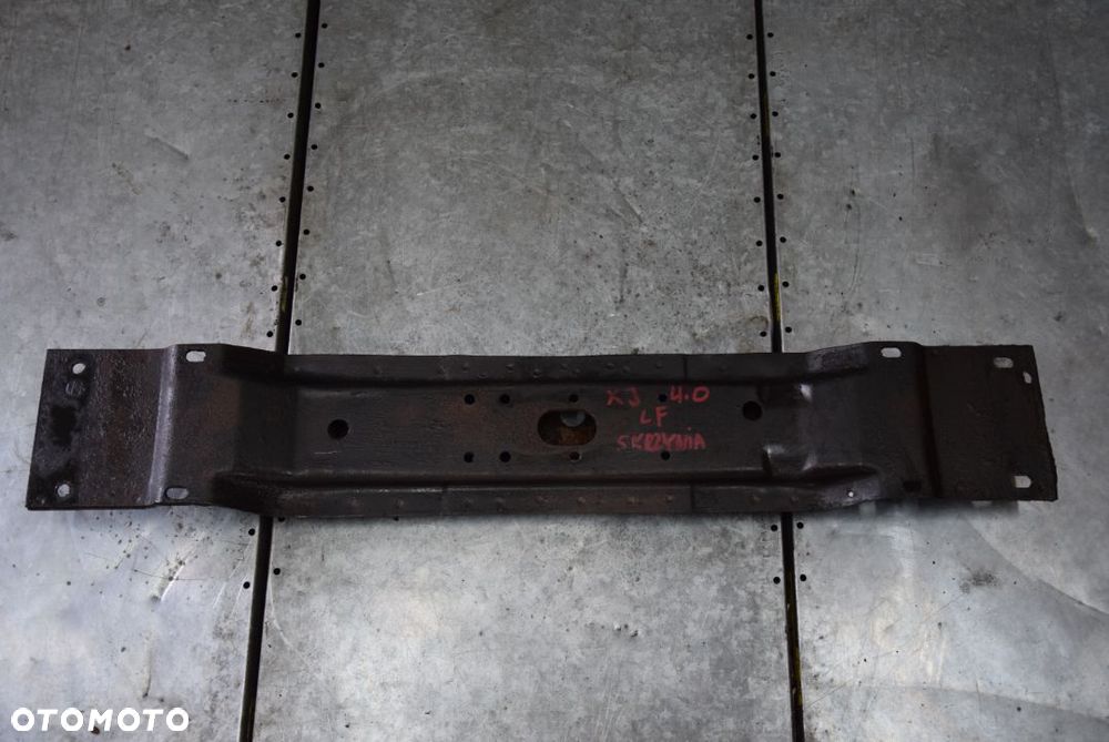 JEEP CHEROKEE XJ PODPORA SKRZYNI BELKA - 1