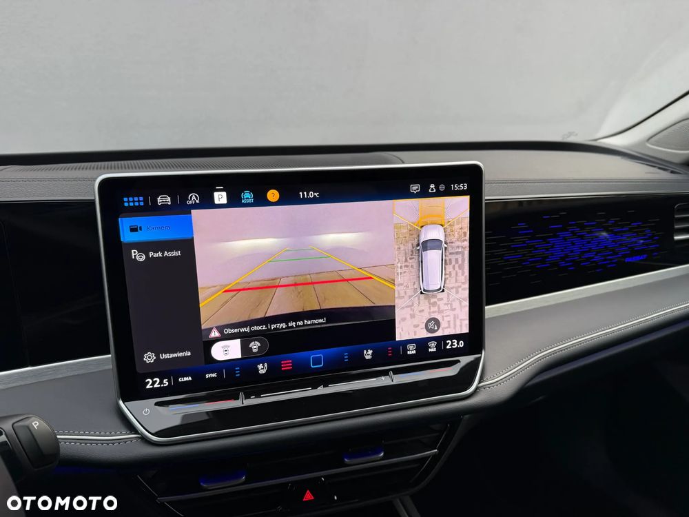 Volkswagen Passat - 17