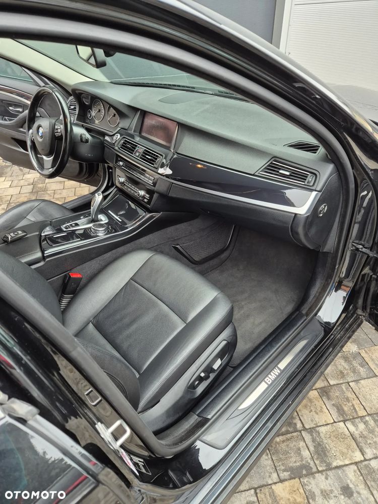 BMW Seria 5 520d xDrive Luxury Line - 14