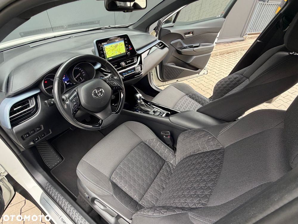 Toyota C-HR 2.0 Team Deutschland - 15