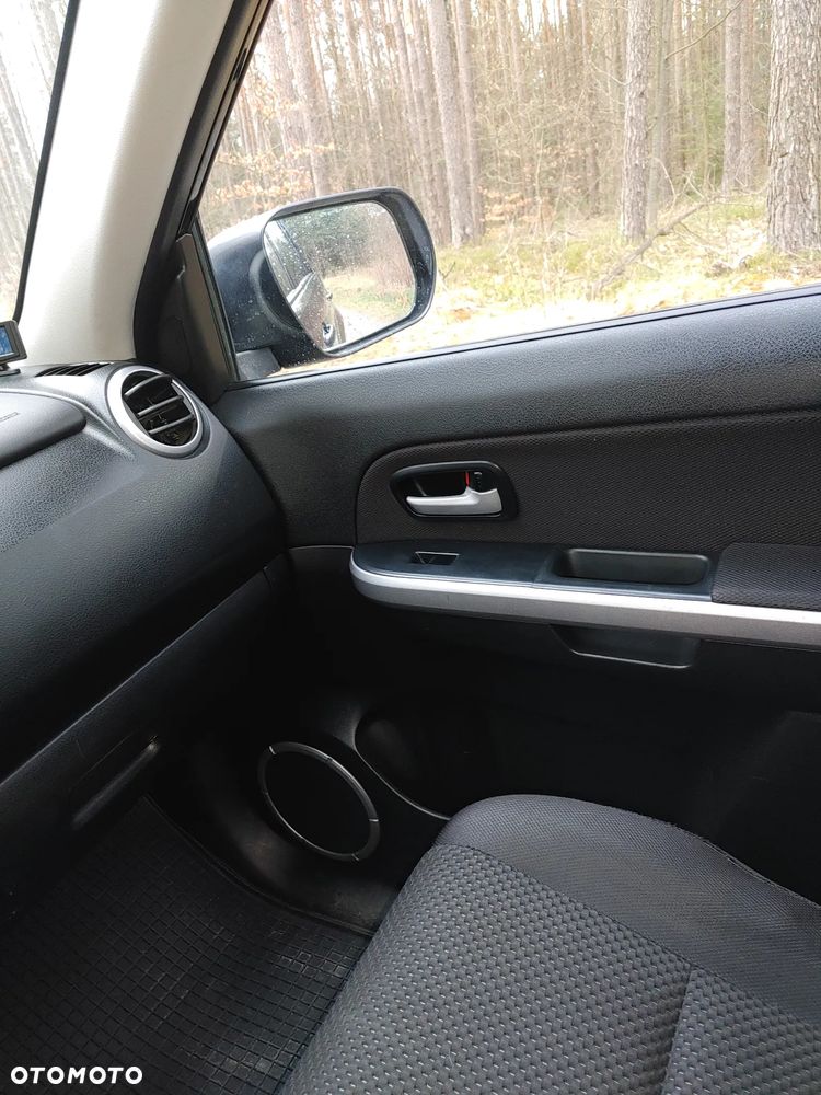 Suzuki Grand Vitara 1.9 DDiS De Luxe EU5 - 12