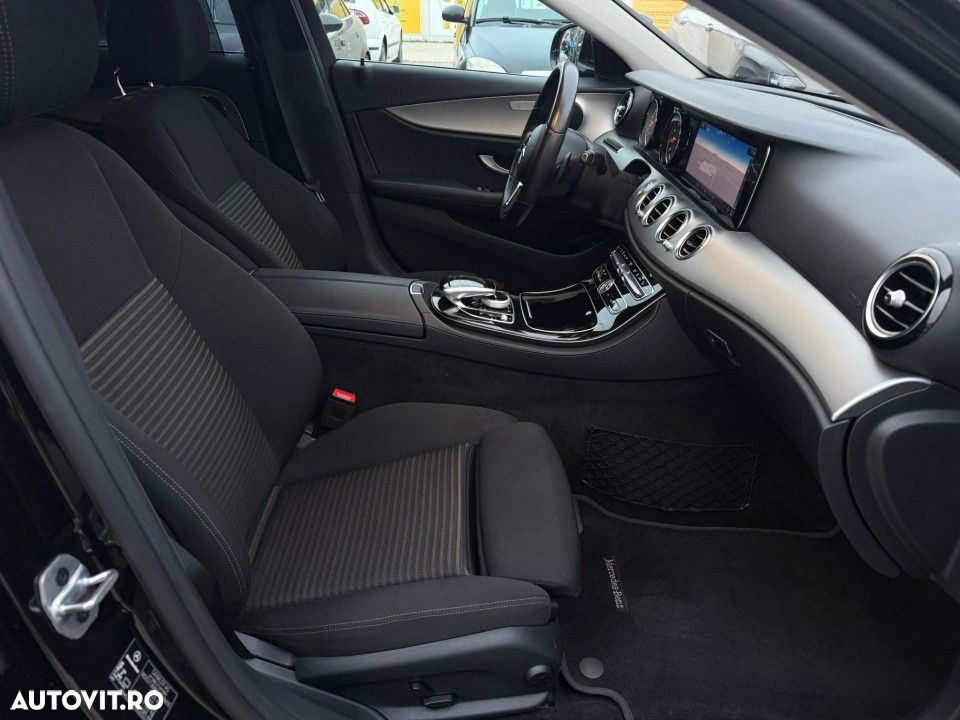 Mercedes-Benz E - 18