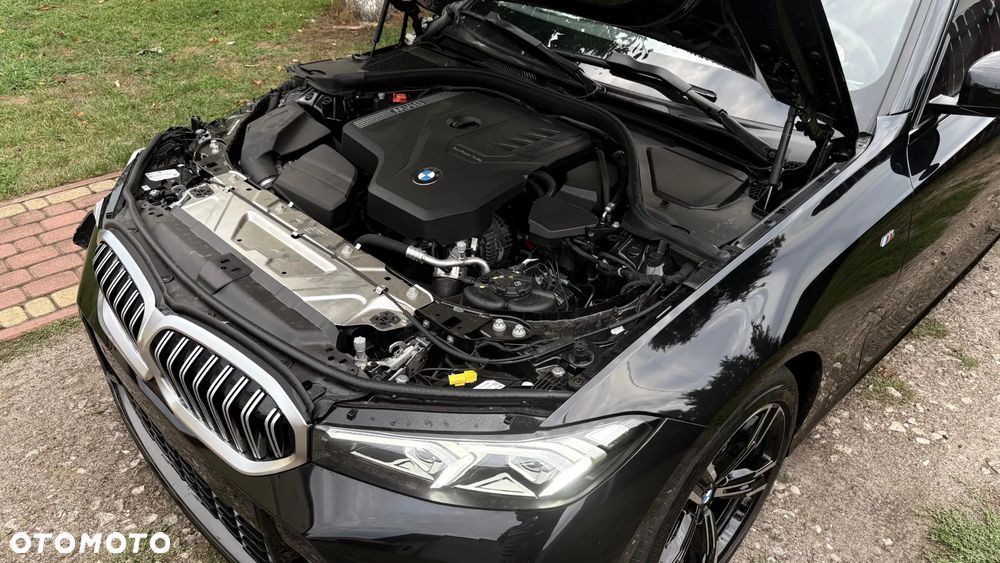 BMW Seria 3 318i M Sport - 16