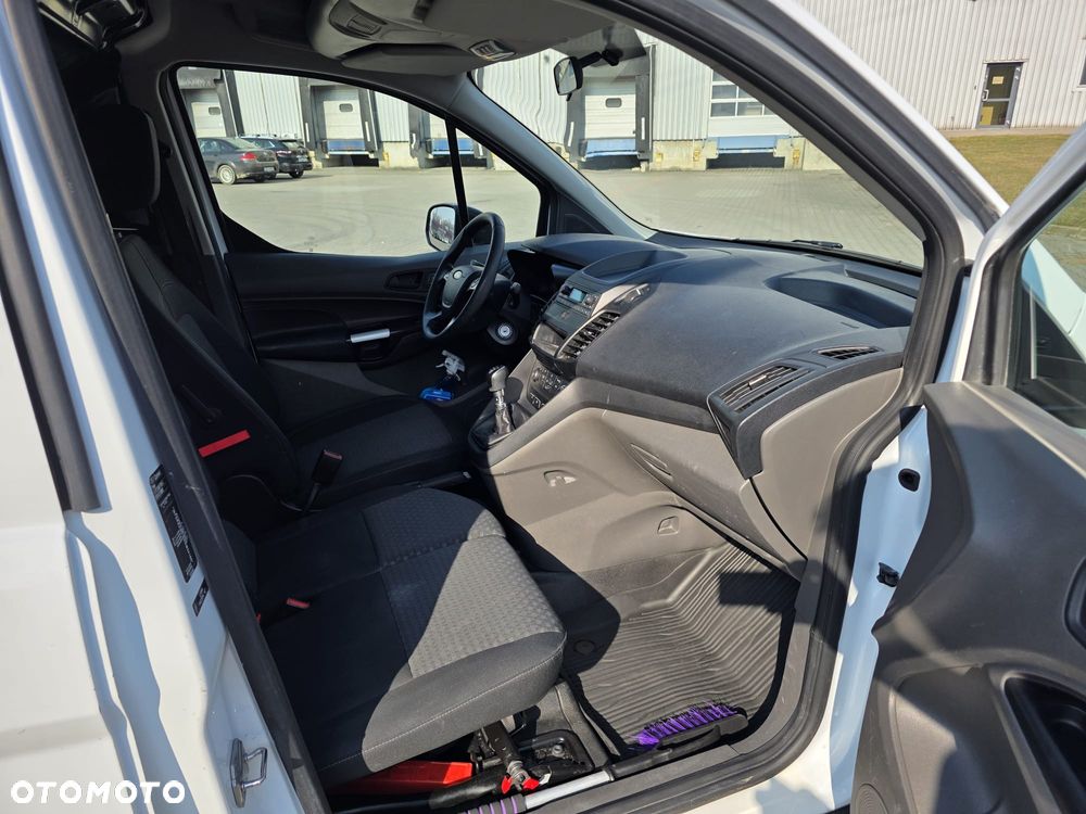 Ford Transit Connect - 13