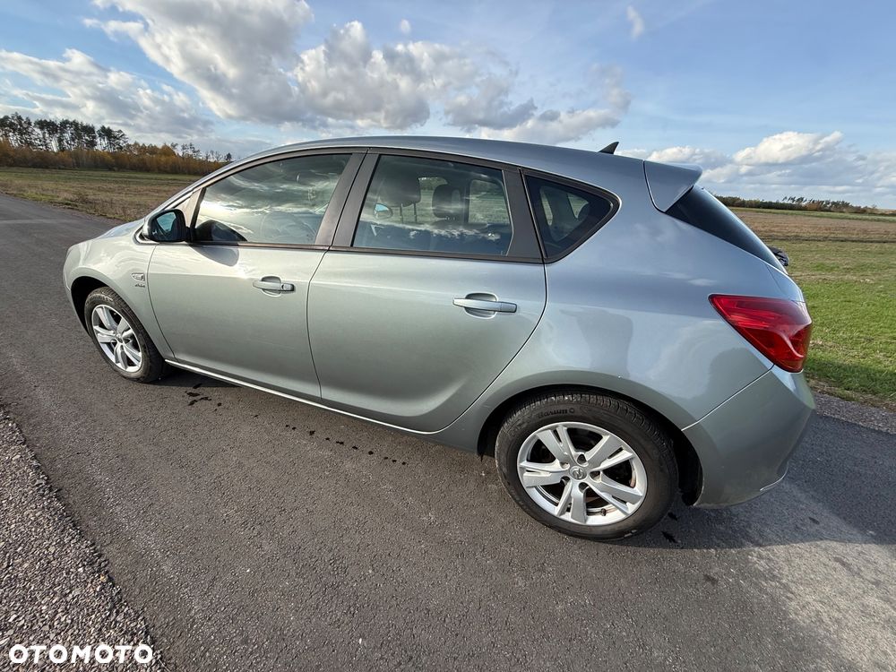 Opel Astra 1.7 CDTI DPF Active - 28