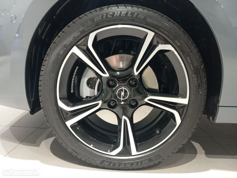 Opel Corsa 1.2 T GS - 16