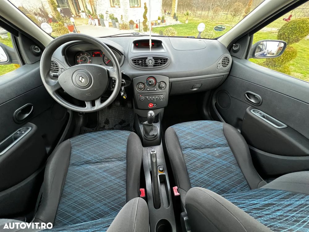 Renault Clio 1.2 16V 75 Collection - 25