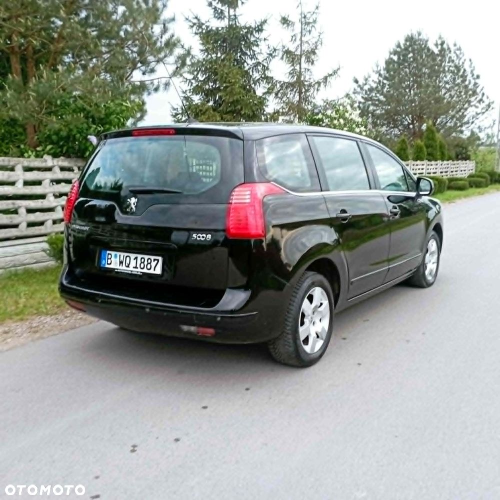 Peugeot 5008 1.6 THP Family 7os - 5