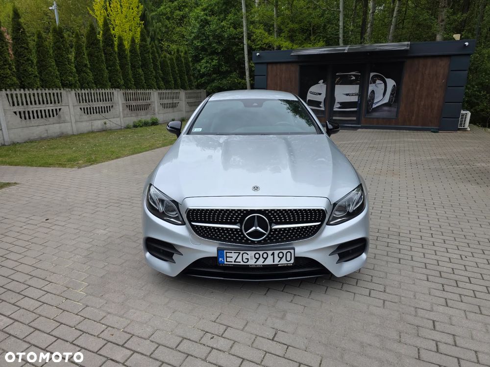 Mercedes-Benz Klasa E 200 4-Matic 9G-TRONIC - 2