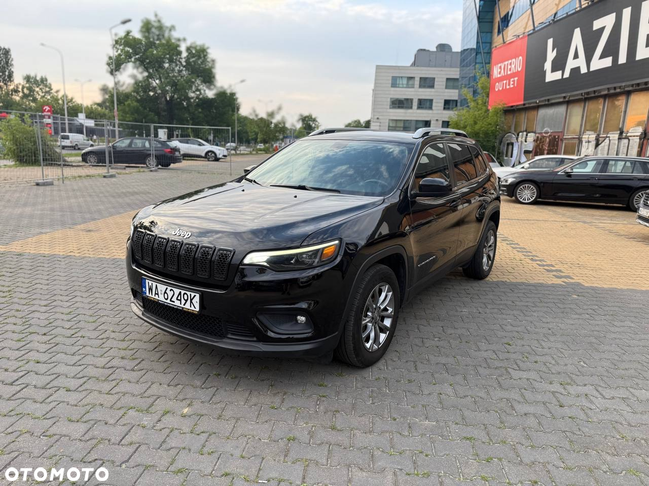 Jeep Cherokee - 3