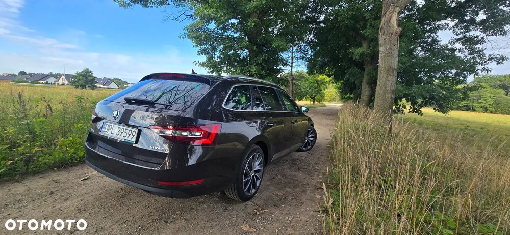 Skoda Superb 2.0 TDI L&K DSG - 4