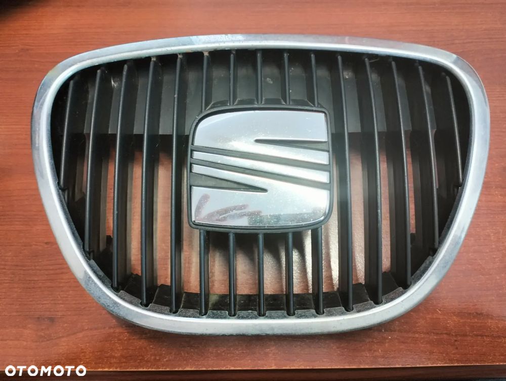 Grill Seat Ibiza III 6L 6L0853654 - 1
