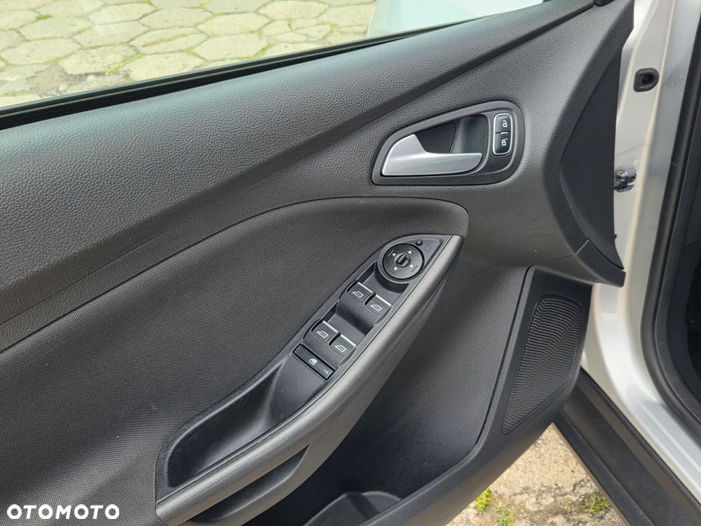 Ford Focus 1.5 TDCi ECOnetic 88g Start-Stopp-System Business - 19