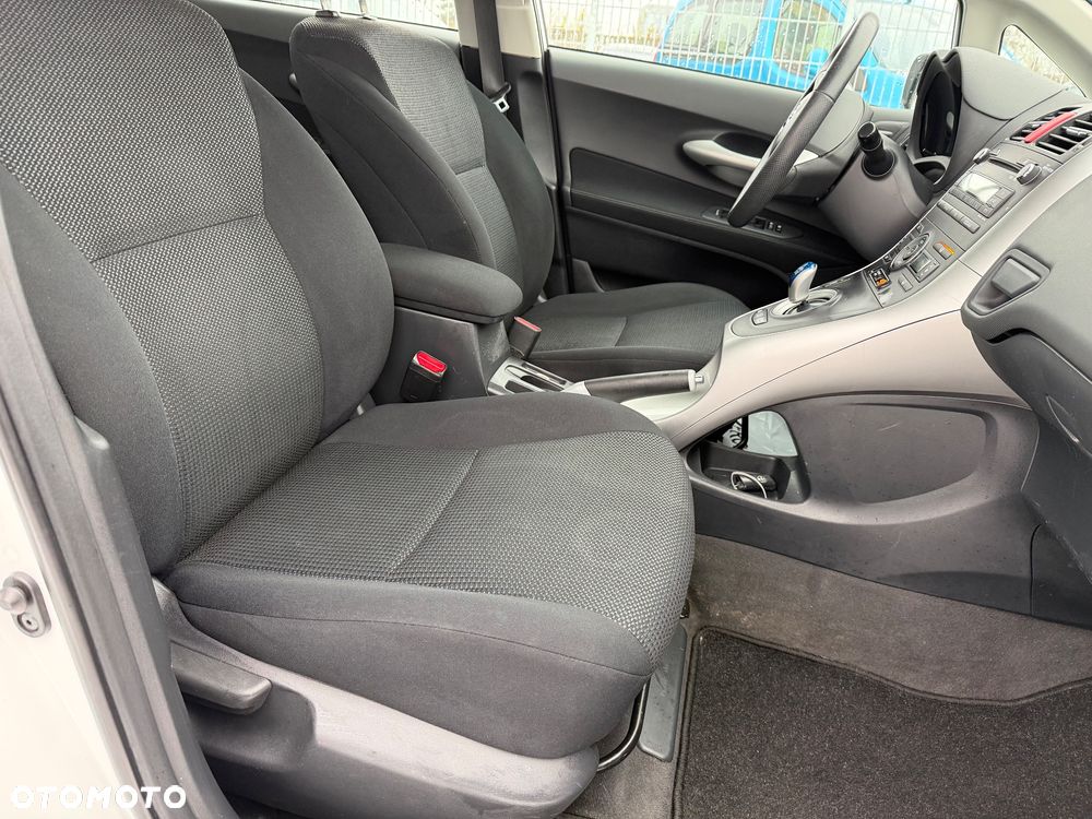 Toyota Auris 1.8 HSD Luna - 19