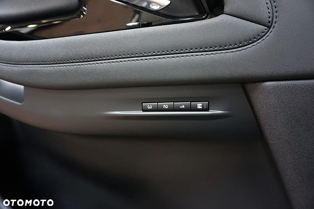 Land Rover Range Rover Evoque - 31