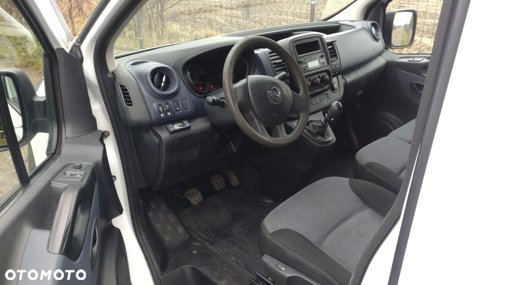 Opel Vivaro - 9